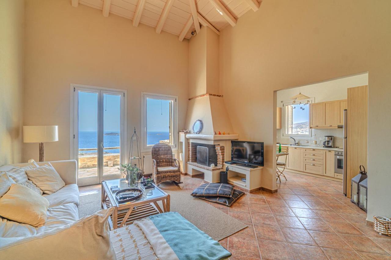 Irida Villa - Sea & Sunset Flats By Explore Andros Batsíon Exterior photo