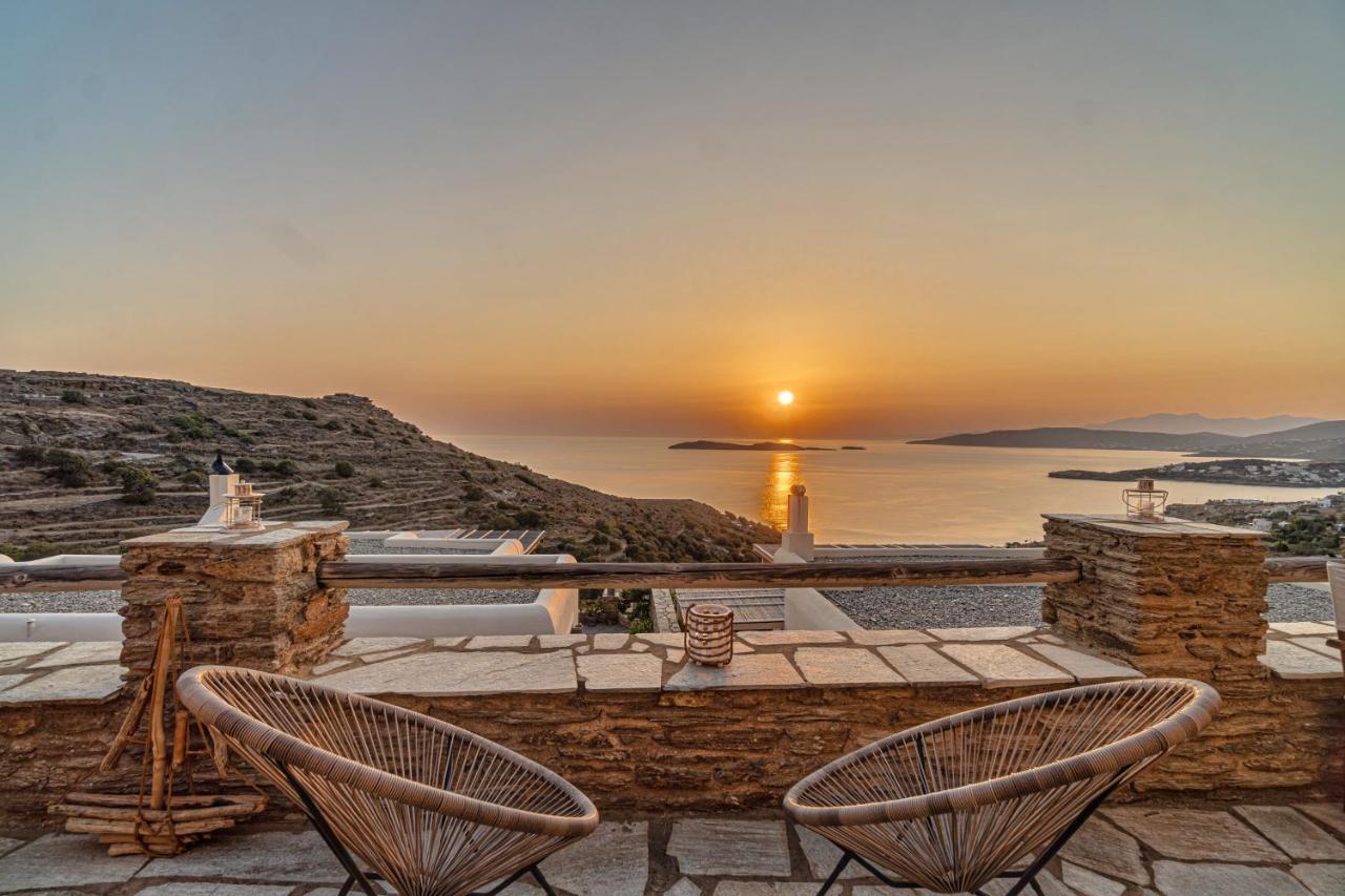 Irida Villa - Sea & Sunset Flats By Explore Andros Batsíon Exterior photo