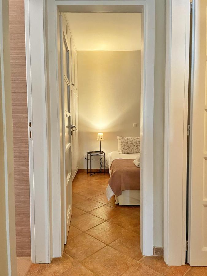 Irida Villa - Sea & Sunset Flats By Explore Andros Batsíon Exterior photo